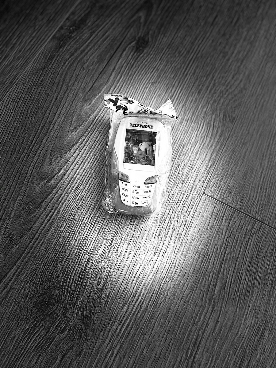 skeeproem's tweet image. Een van de benodigde materialen tijdens het spelen van de #escaperoom.  Verder verklappen we niets over het #ontsnappen. #triathlon #skeeproem #zwemfietsloop #ironman #gezinsspel #corona #lockdown