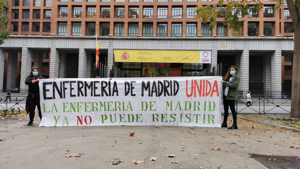 EnfMadridUnida's tweet photo. Hoy el Paseo Del Prado es Enfermerx‼️#EnfermeriaDeMadridUnida por unos ratios adecuados , por unos cuidados de calidad , por unas CONDICIONES LABORALES DIGNAS 💪🏾 https://t.co/apmQZHMvoB