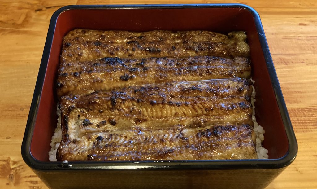 aoyu1729's tweet photo. ワイが上海で1番美味しいと信じてやまない鰻のお店に来���いる。ちなみにここは関東風です。 https://t.co/Cn0VWMv8st