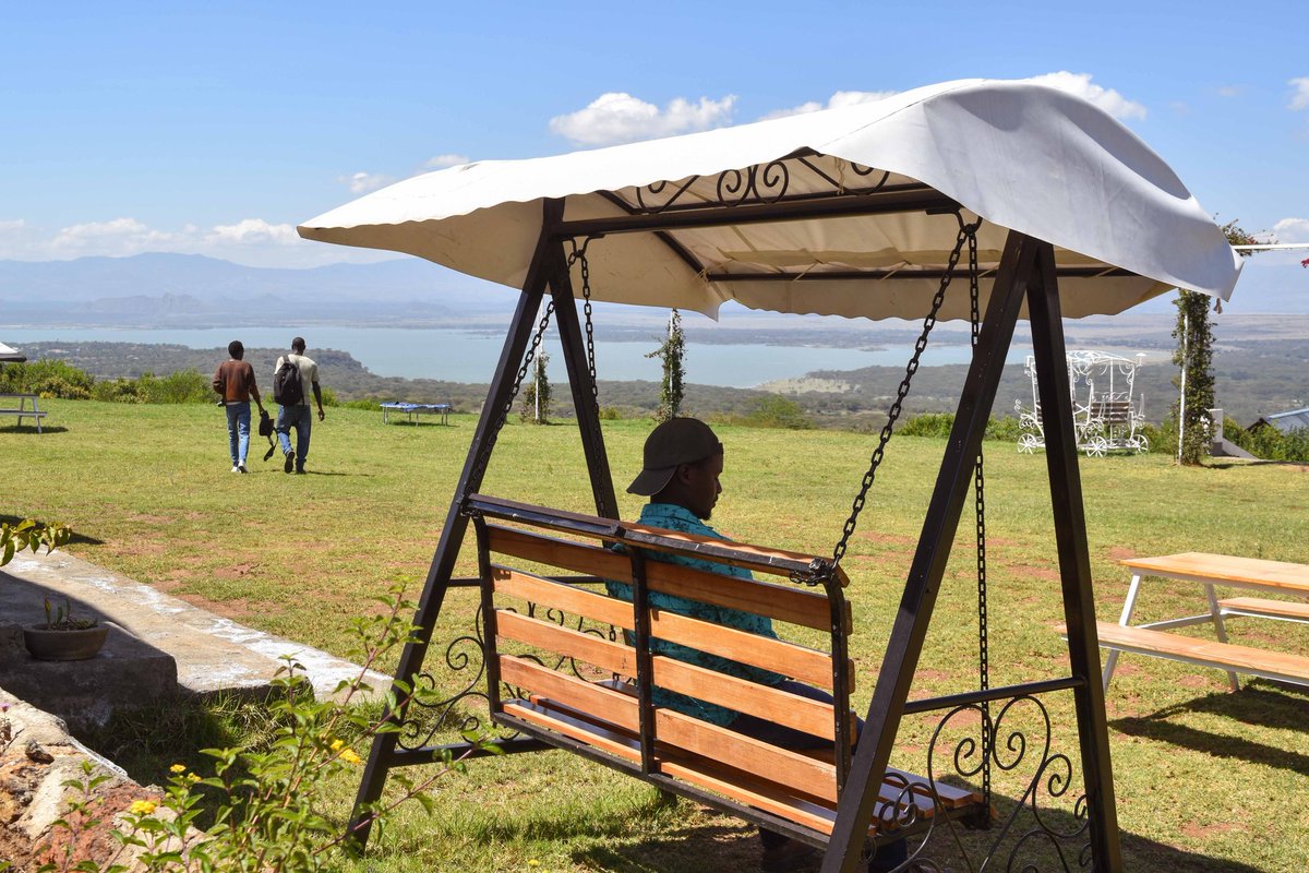 LemonValleyFarm's tweet photo. Sometimes all you want to do is just pause, sit by yourself and take it all in as slowly and quietly as possible. #HappySunday
#tembeakenya #Magicalkenya #elementaitagetaway #eventske #farmstay #farmlife #whyilovekenya https://t.co/Qs1tjsokPz