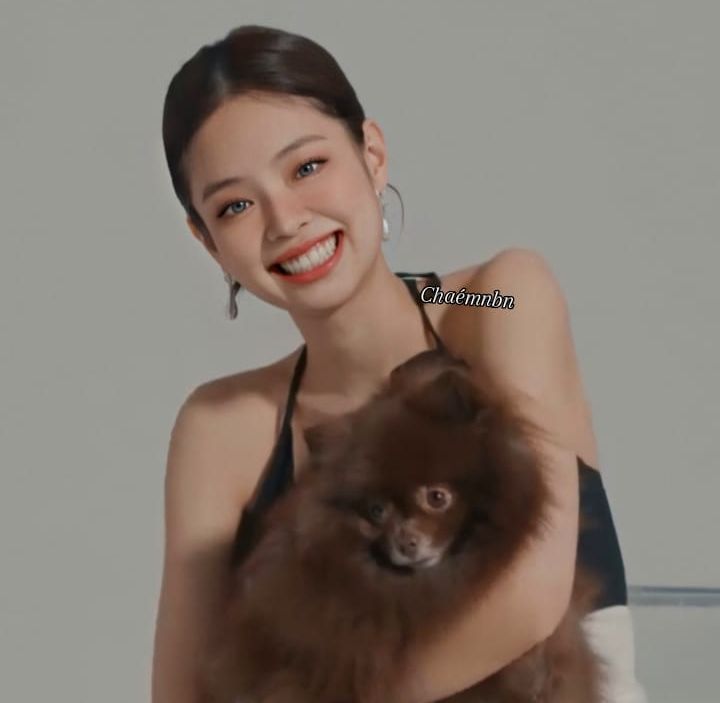 blckpinkchae's tweet photo. Mandunini🥺 
#JENNIE𓃠 #jennieblackpink #jennieedit #BLACKPINK #lisablackpink #jisooblackpink #roseblackpink https://t.co/orhwkFer64