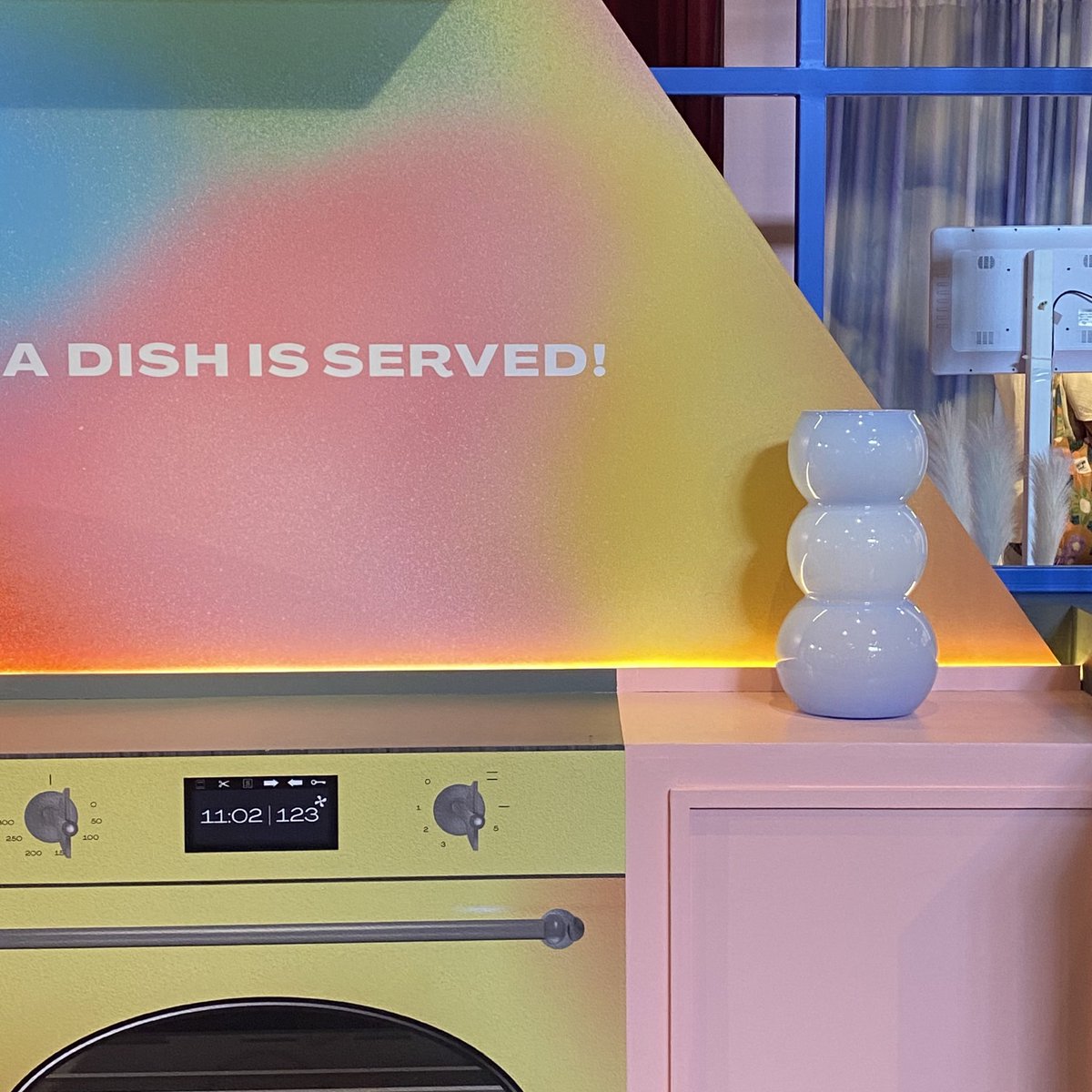 ･ ͜ʖ ･ ✿  🛼   ༘*