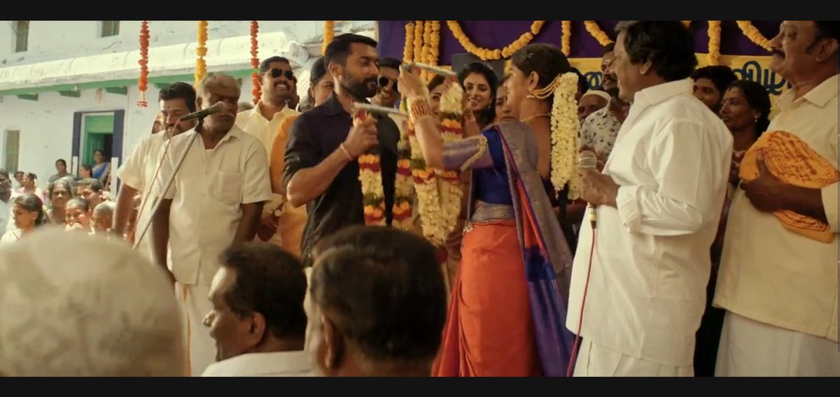 2)Maara wore black shirts 90% of the timeReason:Maara is a Periyar Rasigan(Fan).Eventually their wedding also will be 'Suya Mariyathai Thirumanam'.That was also invented by Periyar, bcoz tying knot (Thali) is like making your wife as a slave or downgrading women(Thread)