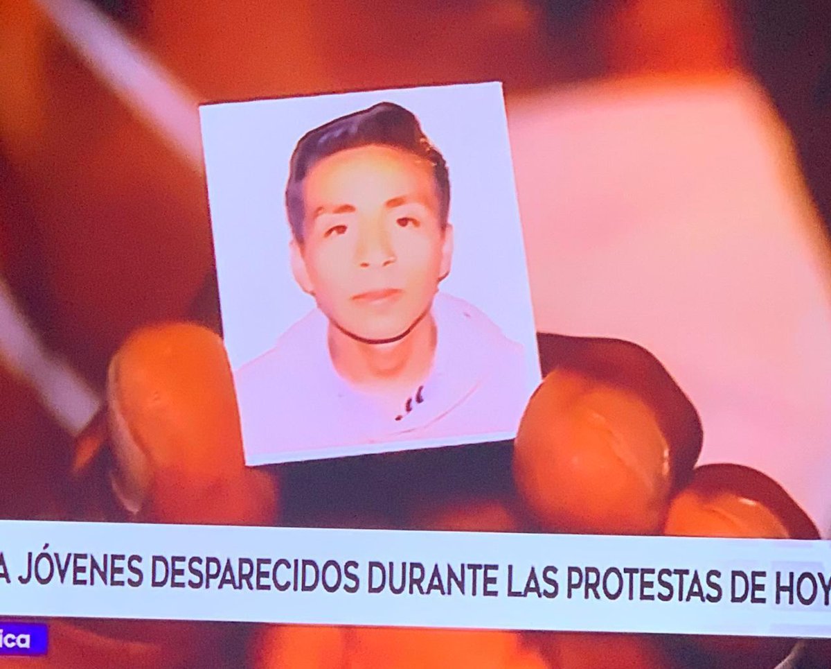 TierrActivaPeru's tweet photo. Estamos buscando a Fernando Medina, estudiante de la PUCP.
Aún no aparece, sus padres están en la morgue buscándolo, si saben de él, por favor avisar al 980342707
Ayúdennos a encontrarlo. https://t.co/FXHWByo6x5