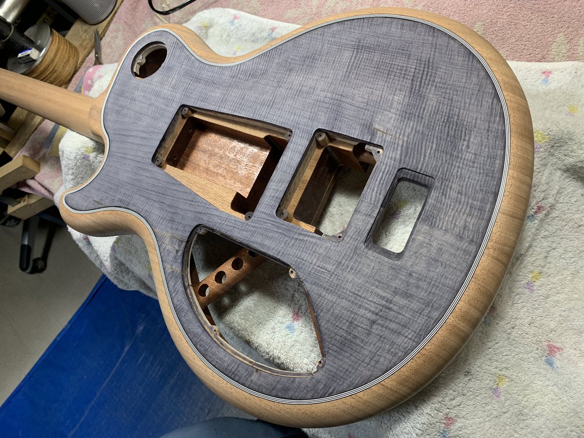 ihush_guitars's tweet photo. ライシャス15インチセミホローfor Neal Schon.
Coming soon ✨
#15inchsemihollowfornealschon https://t.co/tyIbHS3976