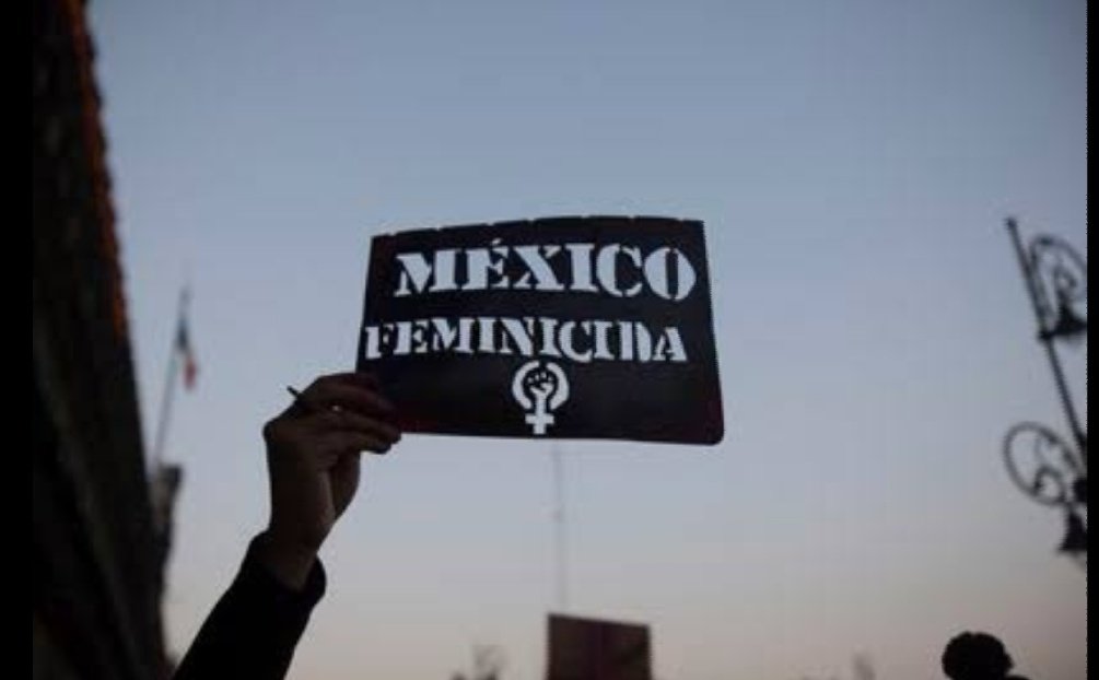 yaz_yoonie's tweet photo. Latinoamérica! Paises en dónde alzar la voz esta mal, dónde defender tus derechos, exigir justicia y libertad son un delito. Las autoridades y los altos mandatarios abusan de su poder, no ayudan a su pueblo y se hacen de los oídos sordos. Merecemos justicia.
#LATAMLIVESMATTER https://t.co/b21cygwoDD