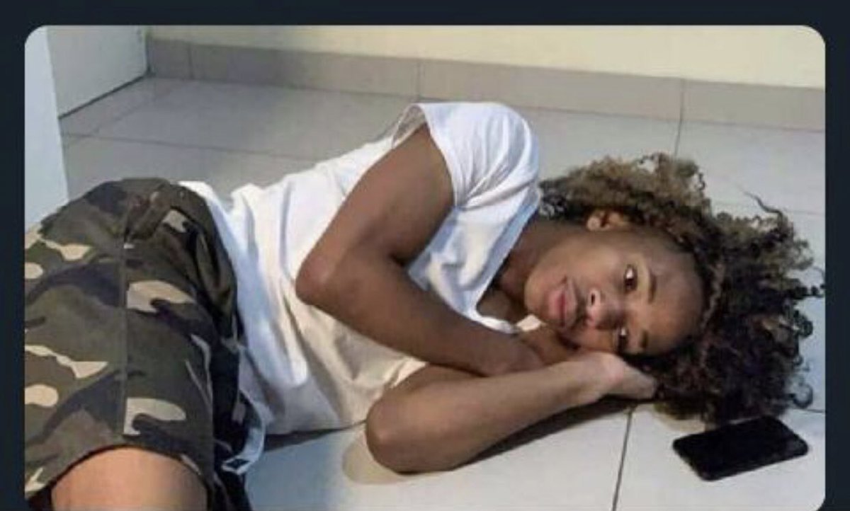 CareBea68795077's tweet photo. #BoycottCellC #ChangeYourNetwork #ChangeYiurSummer @CellC here I am sitting here thinking that you will do the right right but clearly I have a long wait ahead , we’ll know that we are not going anywhere till you give me my job back @Joscey2 @Official_ICTU @Radio702 @ZithaMbali https://t.co/138WrdiIpf