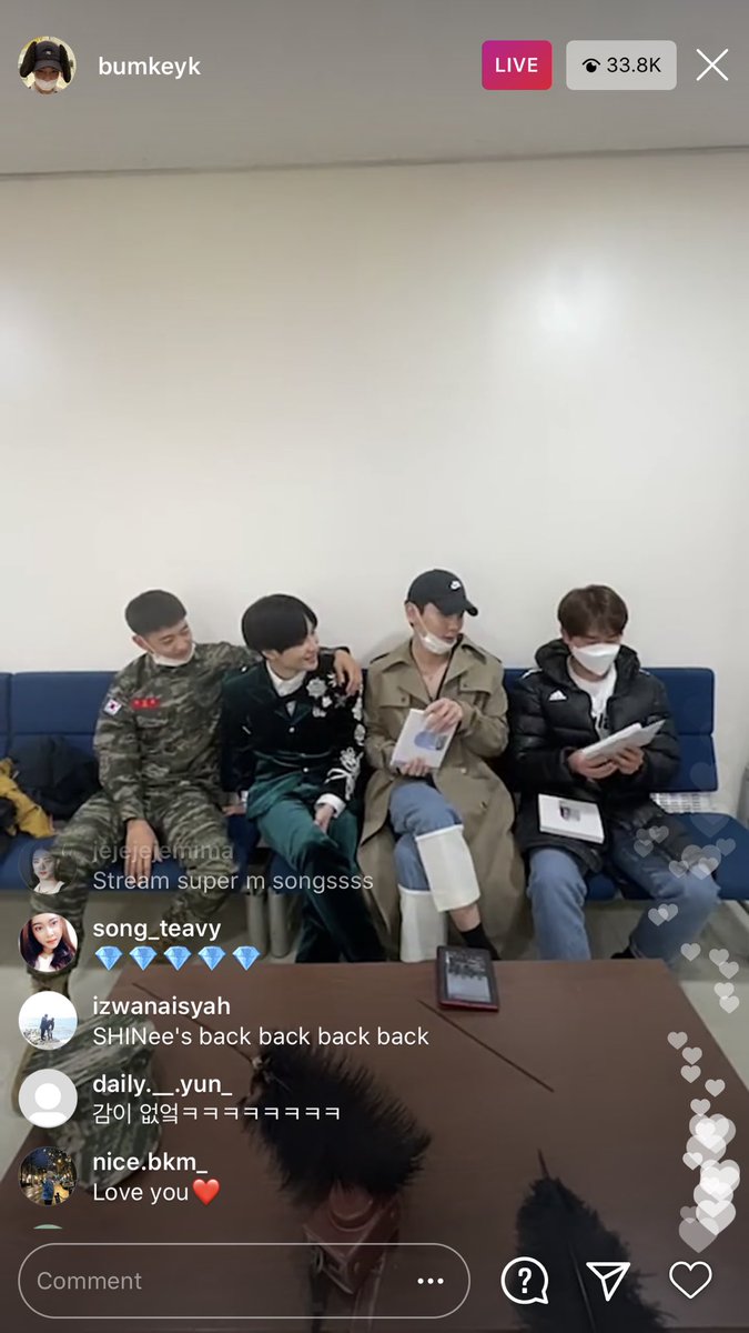 i_unee's tweet photo. My Shawol heart is so happy right now 💕💎💕💎💕💎💕💎💕💎💕
#ShineesBack
#welcomebackminho
#5HINee
#shawol
#SHINeeWorld https://t.co/kvPNlZ9woA