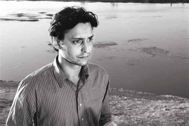 purneendu25's tweet photo. We lost APU.....
REST IN PEACE....😥🌸🌸🌸
#Bengal 
#SoumitraChatterjee
#Legenndinindiancinema
#Entertainment https://t.co/bZvosK8R1l