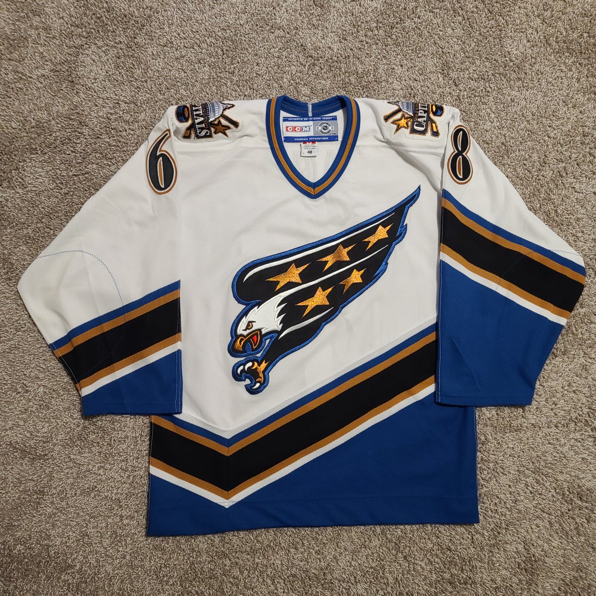 PVJerseys's tweet photo. ๐จWith yet another round of #PVFinds again tomorrow, I'm sharing the newest addition to #PVsPC!๐จ
2001-04 CCM On-Ice Authentic Jaromir Jagr Washington Capitals Screaming Eagle!
What's the latest addition to your collection? #PVFinds #PVsPC #ALLCAPS #HockeyTwitter https://t.co/MKoz6cVyX4