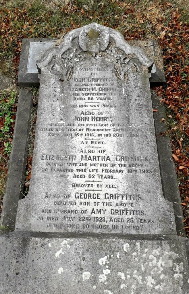 InscriptionsWw1's tweet photo. #RememberedHere
John Henry Griffiths
Killed in action 15 November 1916 #BeaumontHamel
Aged 20
#WittonCemetery #Birmingham
#WW1 #LestWeForget
Online records via https://t.co/ISmdGBZYyR https://t.co/1HnHFryN32