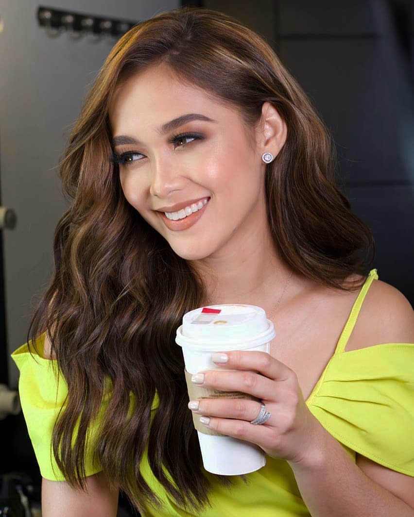 BINI22Bloomlets's tweet photo. All of Maja's SNL looks.

#MajaSalvador
#SNLColorfulSunday https://t.co/iRSUMxcZBP