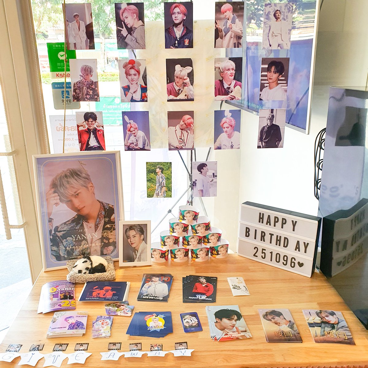 p_polar10's tweet photo. 🥺🤏🐼💕 งานน่ารักมากๆ ค้าบ ต้าวอันเต็มไป 😭🤏💕🐼 #AlwaysStayWithYanAn https://t.co/9LNrTEEECO