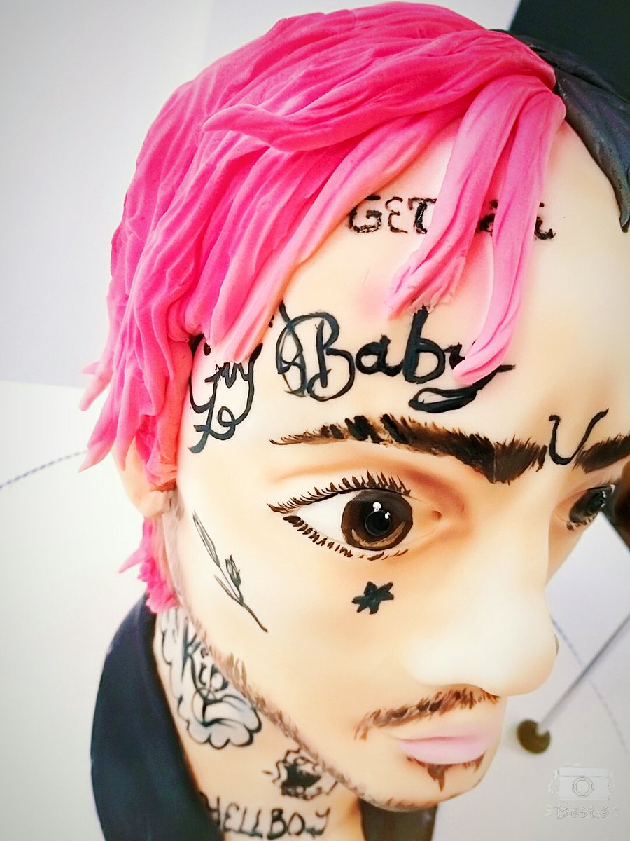 cakenottingham's tweet photo. #lilpeep4ever #bustcake https://t.co/uQbmjsxg6S