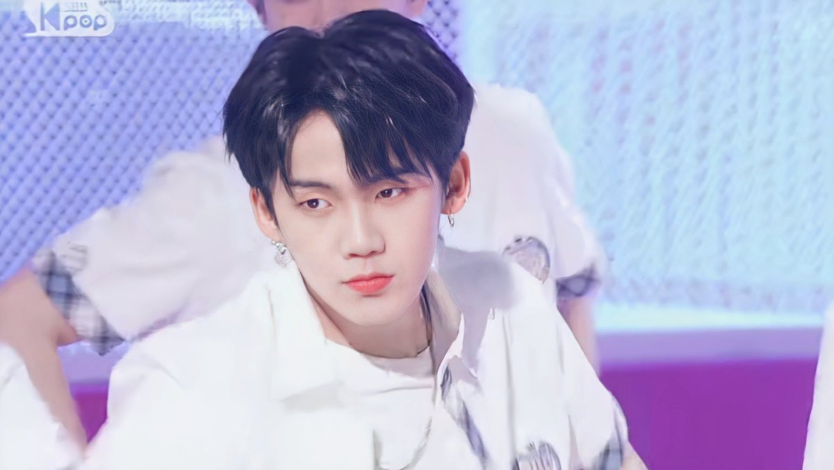 7chillskies__'s tweet photo. @_LINEFRIENDS #TREASURE_CHARACTER_TWINNING_CHALLENGE
CHOI HYUNSUK @treasuremembers
#TREASURE #OfficialCharacters #twinning https://t.co/mC6BNVgxGp