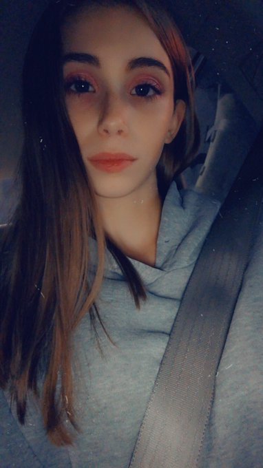 So far it&rsquo;s a good night 🤤🤤 https://t.co/d61kpxiY43
