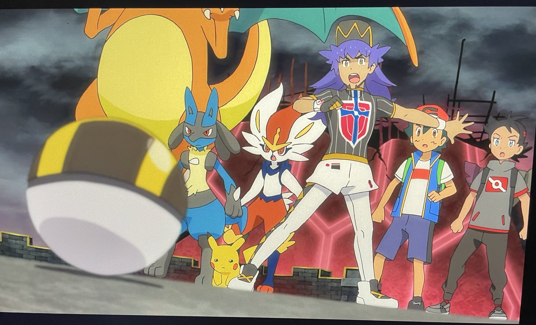 緑ずきんピロ ダンテ分かってない ハイパーボールで ムゲンダイナ捕まえなよ ここは絵的にもモンスターボールだろ ピカチュウの顔 どうせ出るんだろって顔してる ポケモン アニポケ T Co 4aoqvkidkt Twitter