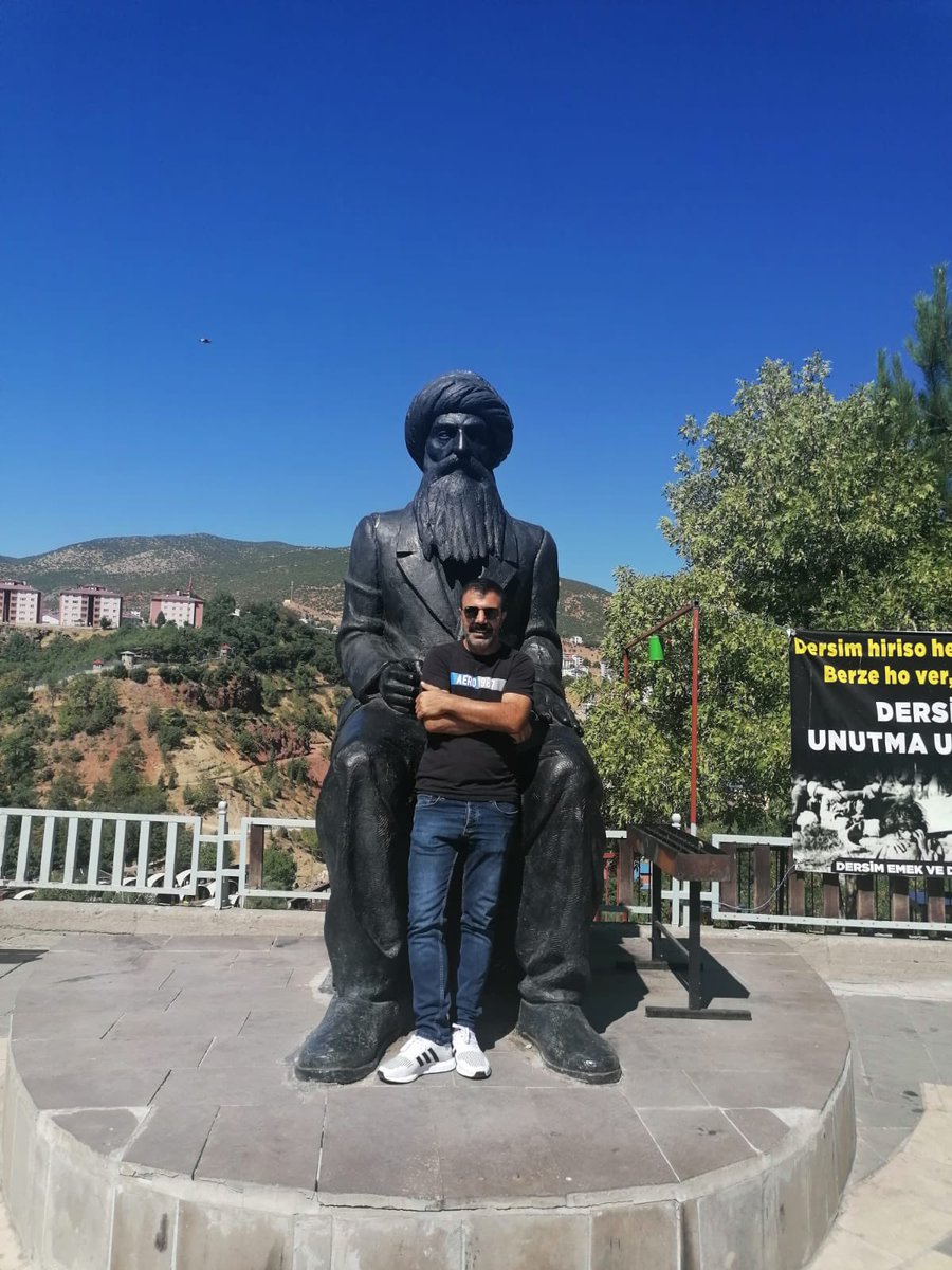 ErkanOgke's tweet photo. Ben sizin yalan hilelerinizden baş edemedim bu bana dert oldu bende sizin önünüzde diz çökmedim Buda size dert olsun @seyitrıza https://t.co/08lrm9dgpG