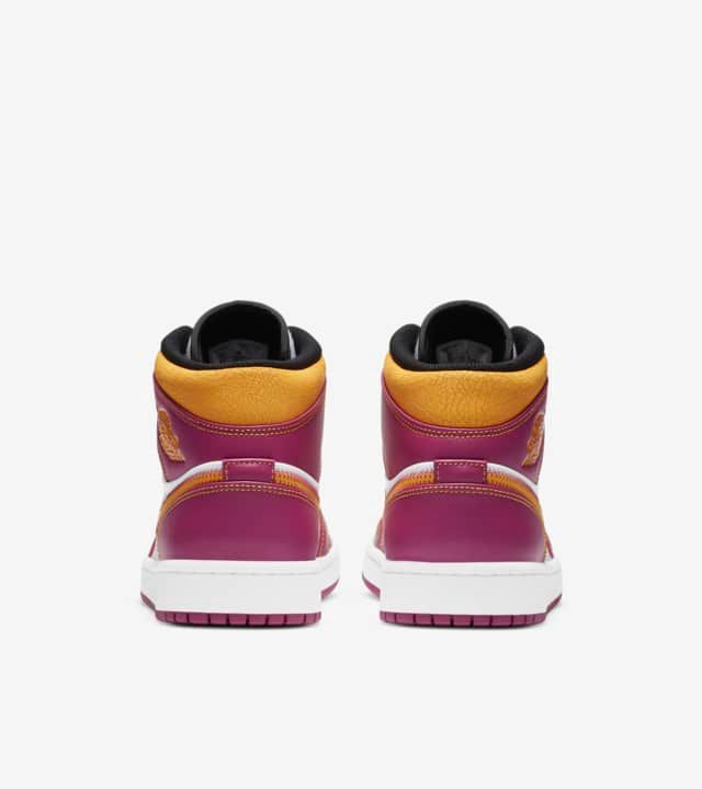 jordan 1 dia de muertos foot locker