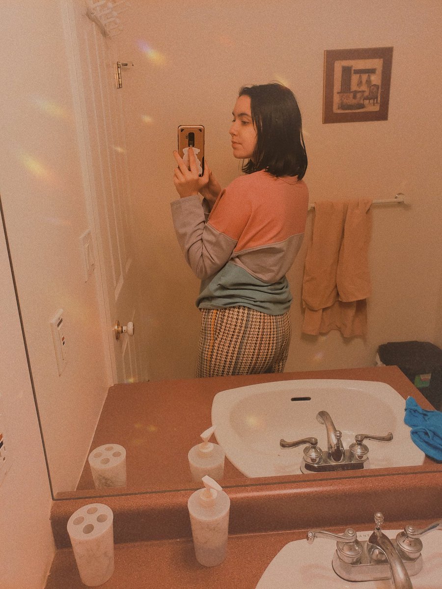 AdorableXThot's tweet photo. Streaming some among us right now 🖤 its my birthday at midnight so please come say hi if you'd like

https://t.co/VU68KZ9VaM

#twitch #streamer #twitter #retweet #birthday #Canadian https://t.co/It7wiQiG6M