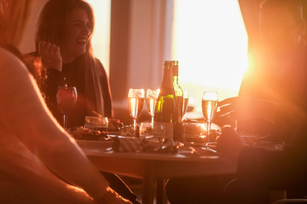 Festive breaks for you and your bubble!
polurrianhotel.com/special-offers…