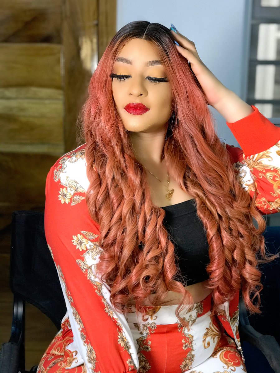 officiallrosie's tweet photo. Have you ordered your @stylenesthairr yet ?

Christmas is coming ROSEQUEENS let’s SLAY !!

#StyleWithRosie #ProudBrandAmbassador #StylenesthairrWoman ☺️ https://t.co/vAsfBECryO