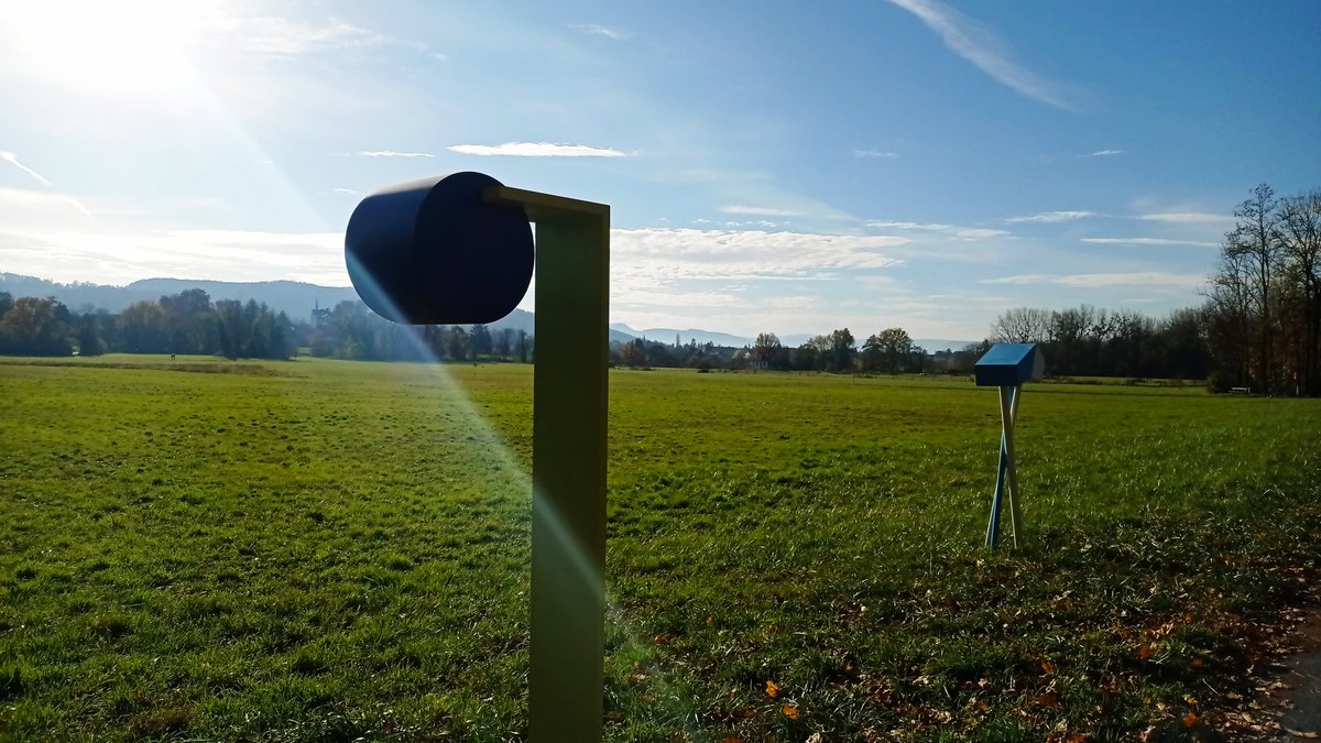 robertseara's tweet photo. #24stops is a marvelous art project that consists on 24 objects/sculptures by Tobias #Rehberger which mark the 5-km-way from @Fond_Beyeler to @VDM_News. Walking modern art between Switzerland and Germany. 😍 https://t.co/zvgsqYaKkc