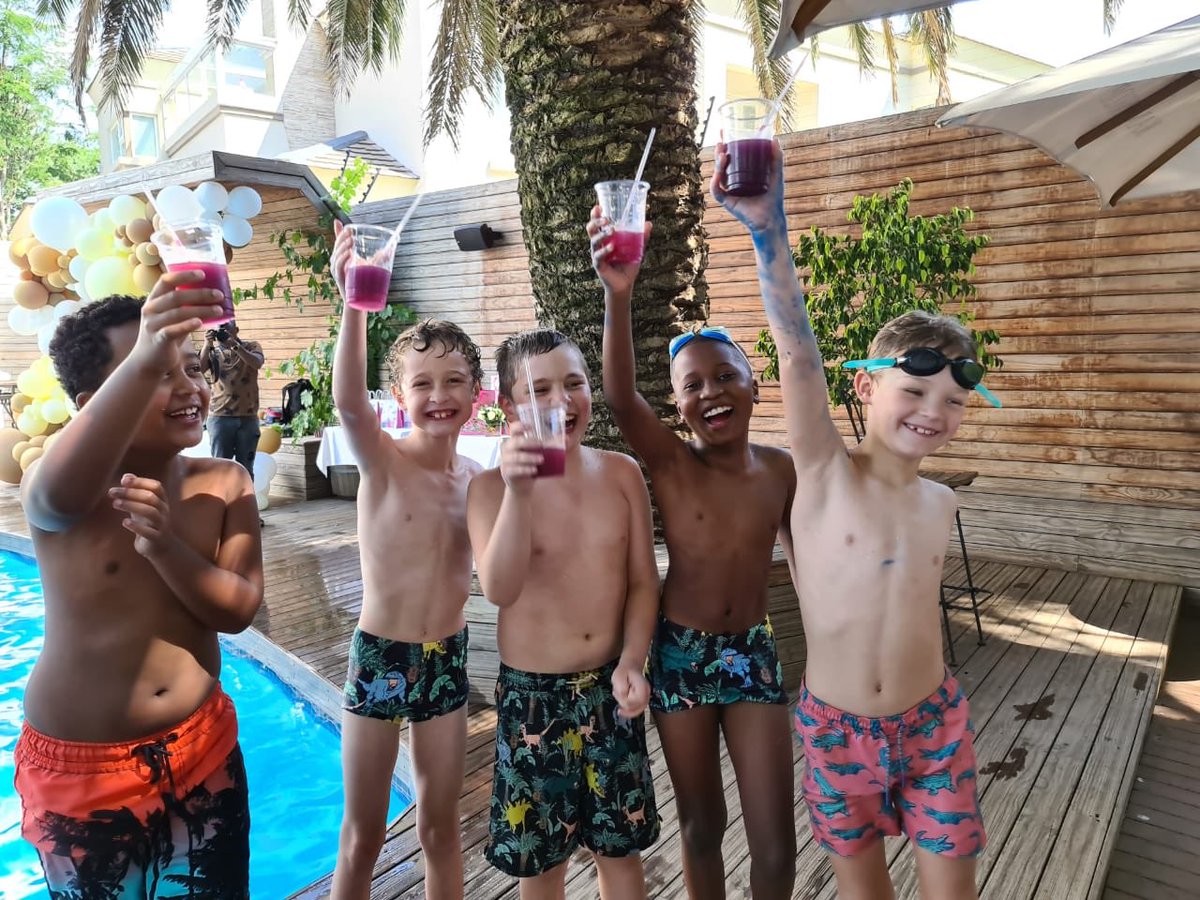 ExclusivityBD's tweet image. Happiness. When all you have to worry about is the flavor of your next slushie!