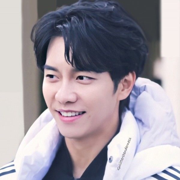 SaligueDhes's tweet photo. #LeeSeungGiTheOrdinaryMan
#이승기7집_선공개6시_뻔한남자
Because You're my Man https://t.co/GgemIN0Ubl
