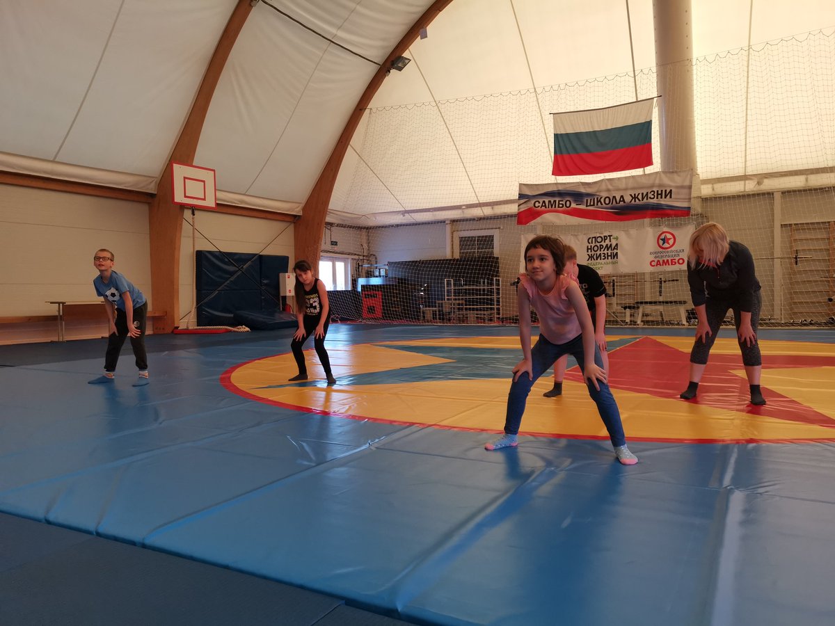15.11.2020 занятия по ОФП с особенными детьми.
#особенныедети #особенныедетисамары #аутизм #РАС #синдромдауна #спортивныйкружокдлядетейсовз #дети #волонтер #спортобъединяет #спортвоблаго #самараспортивная #самара #ОФП #спорт #autism #проводимвремяспользой