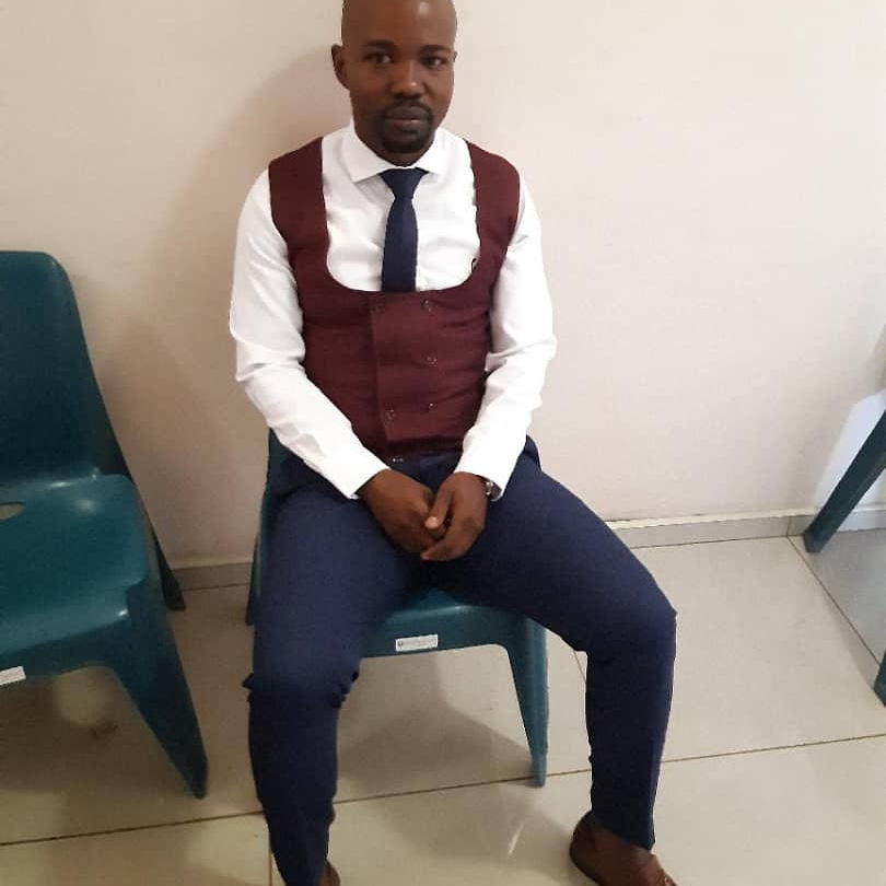 ScDinare's tweet photo. Hapi b-dai to Buster.....gola masego a nne le wena Mokwena. 🙏🙏👌 https://t.co/iNWQZFVCVE