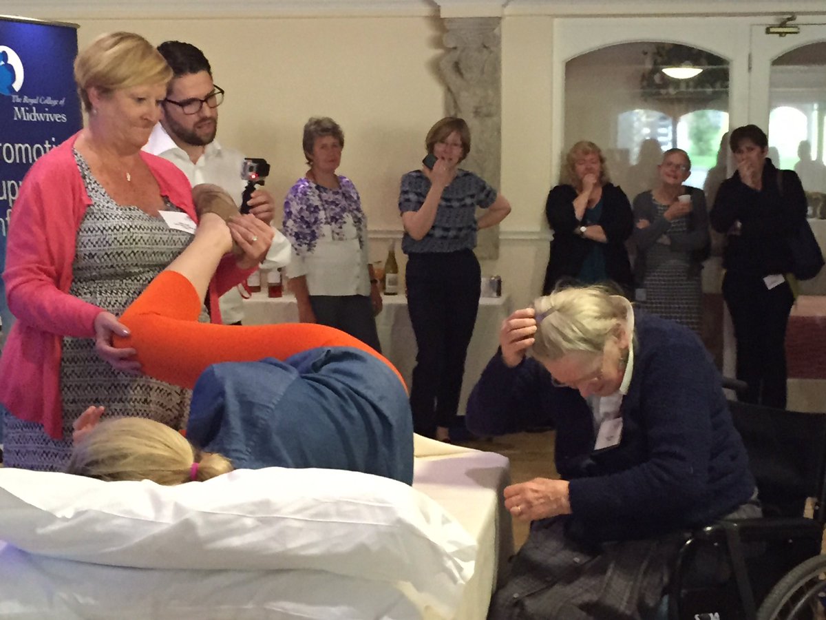 olvindaRM's tweet photo. @jimgthornton @CarolynHastie @GibbleJo @radmidassoc @Gracewife Mary gave an impromptu talk on ‘chinning’ at Normal Labour and Birth conference 2015. She told me to get on the bed so she could demonstrate. Shame about my ladder! #HowBirthWorks https://t.co/A7J7tl4G4y