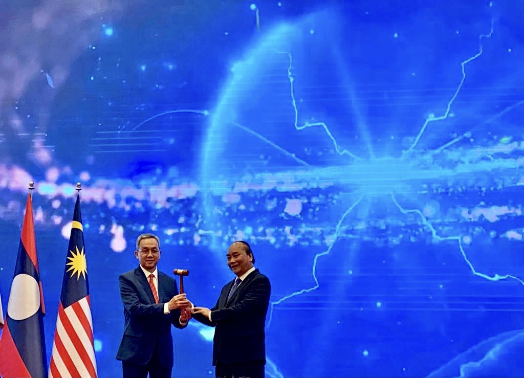 WiesenC's tweet photo. Congrats🇻🇳! Exemplary Chair of #37ASEANSummit 

✅1st Women Leaders Summit
✅Signing of #RCEP-1 of largest trading blocs in 🌐
✅Centre on⚕️Emergencies &amp; Emerging Diseases
✅ASEAN comprehensive recovery plan
✅Exemplary regional - UN model
4 Cohesive Responsive #Resilient @ASEAN https://t.co/AsuP7sa39u
