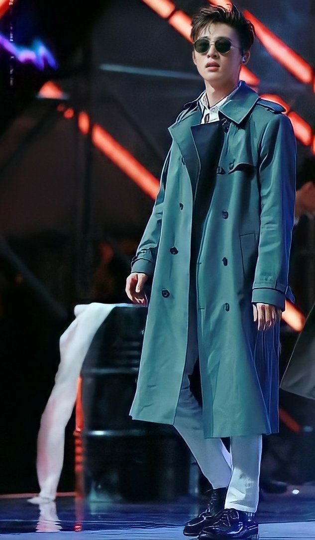 131KHBDAILY's tweet photo. #HANBIN • #김한빈 • #비아이 https://t.co/18RBj59Khz