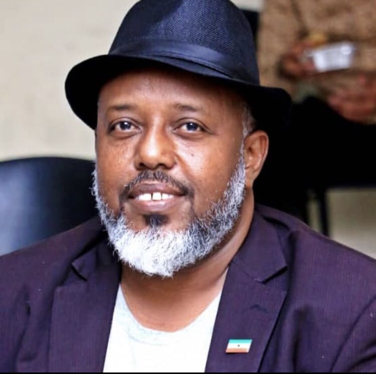 Ahmed_Vikrad's tweet image. I am Honoured to listen @JamaMusse Co- Founder of Redsea Cultural foundation &amp;amp; Hargeysa cultural Center presenting Topic about 

“ A Nation transformation and how emerging technology is shaping somalilands Future”

#SLICTC2020 @MinistryofICT1 @JamaMusse