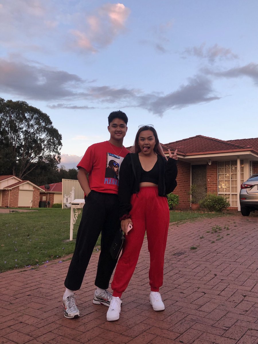 jirahhhhs's tweet photo. ok but it’s actually jeremy’s idea to be matching all the time 🥴🥴🥴 https://t.co/d4WQv94cTI