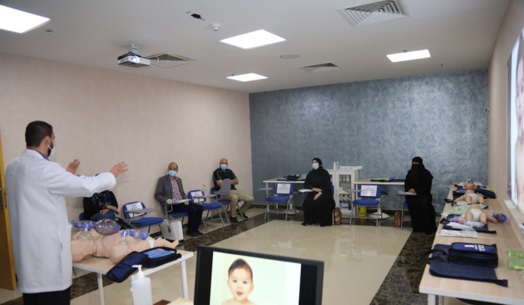 MSCsimulation's tweet photo. يسر #مركز_المحاكاة_الطبي في #كليات_الريان بالمدينة المنورة

أن يعلن عن بدء إنطلاق دورات BLS خلال شهر نوفمبر وخاصة لأطباء الرعاية الصحية الأولية. 

و أكثر من ٢٥٠ طبيب وممرض يستفيدون من برامج الانعاش الرئوي والقلبي بشهادات معتمدة من #جمعية_القلب_السعودية https://t.co/qGrkcExvPR