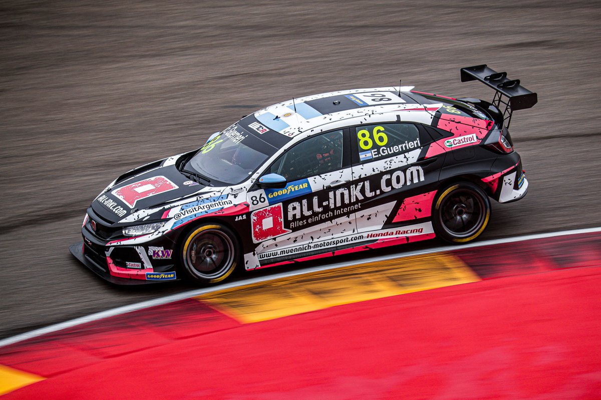 d_panelo's tweet photo. Hay pelea por el campeonato!
Carrera 1:
P1 @eguerrieriok
P2 @bebugirolami .
#Hungria. #WTCR #Motorsport #WTCR2020 #Honda #AllInkl #TeamEG #TeamBG
🏁🇦🇷👇🏻 https://t.co/VOU5EMdPrM