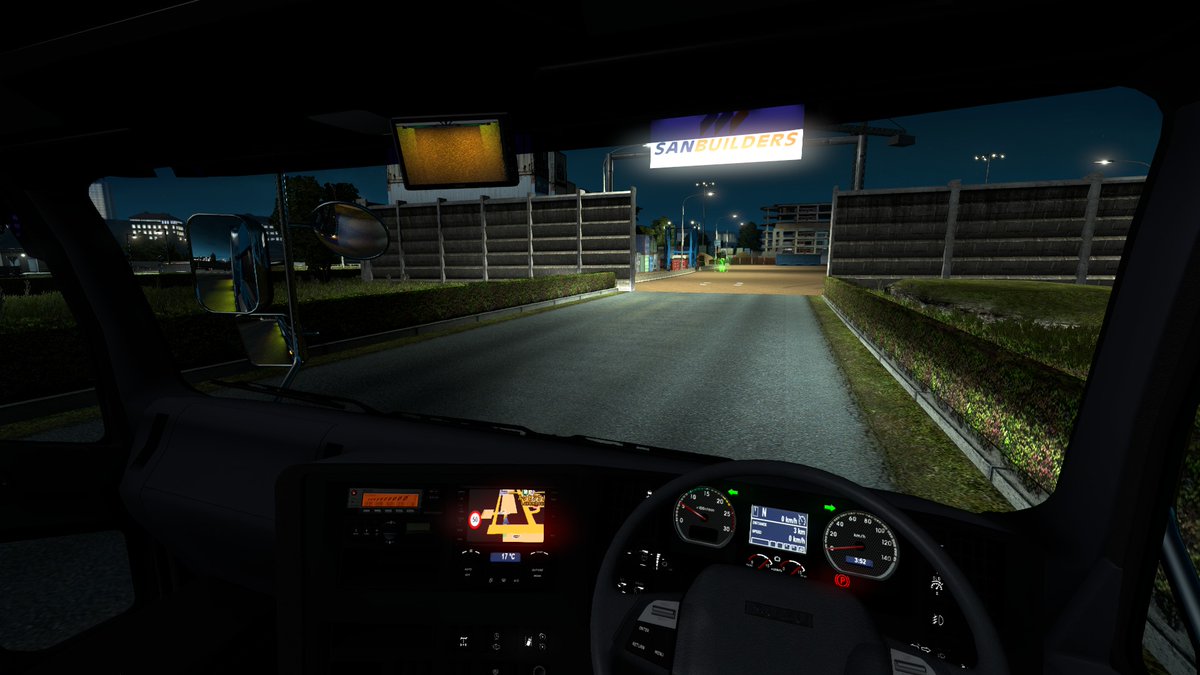 し さん 4軸車 ハンドル切手曲がる際の感覚が思っていた以上に大変だった もうちょっとシミュレーターで練習しましょう