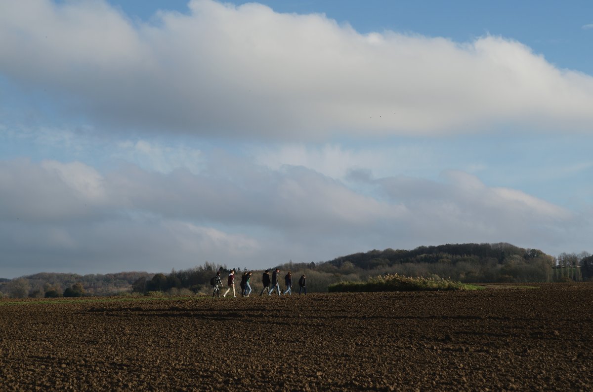 PascalHeyman's tweet photo. Perfect late autumn weather for a hike in the 🇧🇪 #Westhoek with great views on #Loker, #Kemmelberg, #Westouter, #RodeBerg. And a @FlandersWW1 bomb found by a farmer in the fields, indicating how more than 100 years later the war’s traces are still very much with us. @Westtoer https://t.co/AlC6iQaVLy