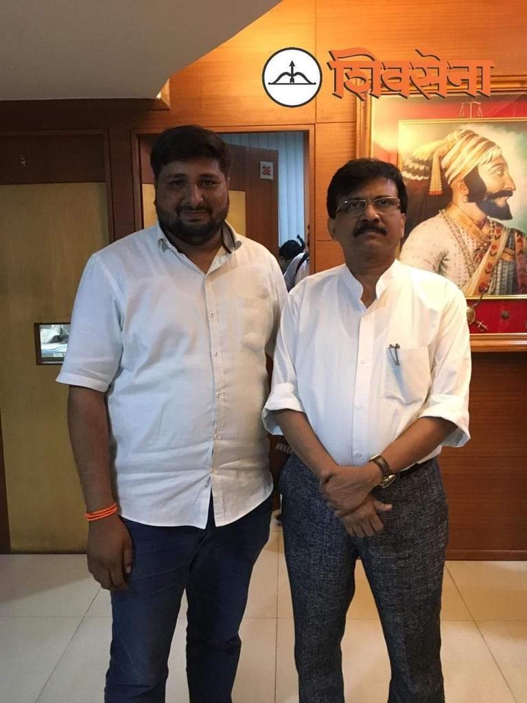 rajeshshivsena7's tweet image. शिवसेना के लोकप्रिय सासंद माननीय श्री संजय राउत साहब को जन्मदिन की हार्दिक शुभकामनाएँ ।। @ShivSena @rautsanjay61
           🚩🐅 💐