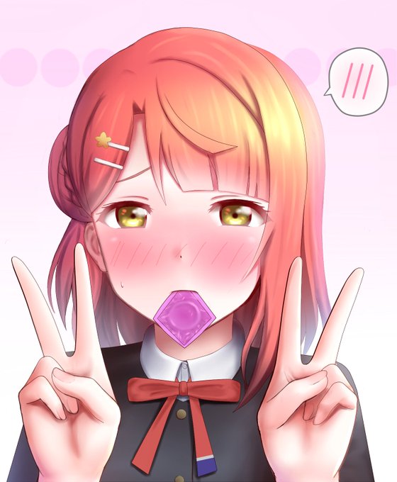 歩夢ちゃんの困り顔ダブルピース 