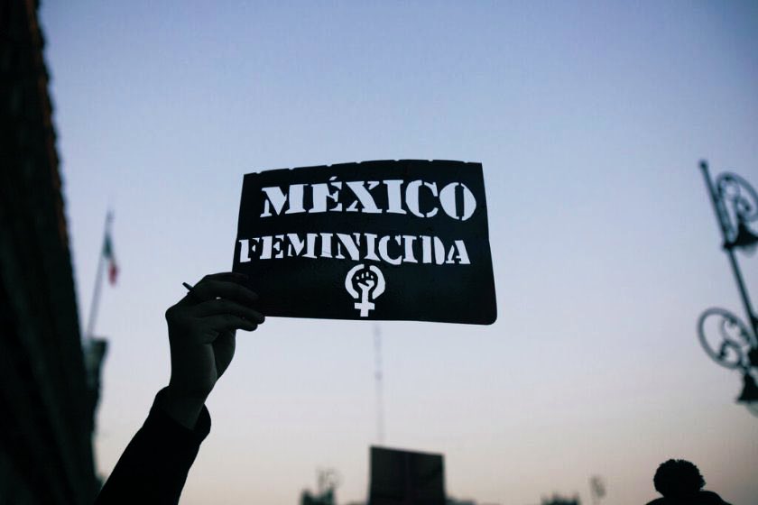 jkluvmimi's tweet photo. "UN ASESINO, ES UN ASESINO, NO IMPORTA SI LLEVA UNIFORME O NO"

Latinoamerica en donde te matan por salir a luchar por tus derechos! 

#PeruvianLivesMatter #PoliciasAsesinos https://t.co/6hnq8orgR1