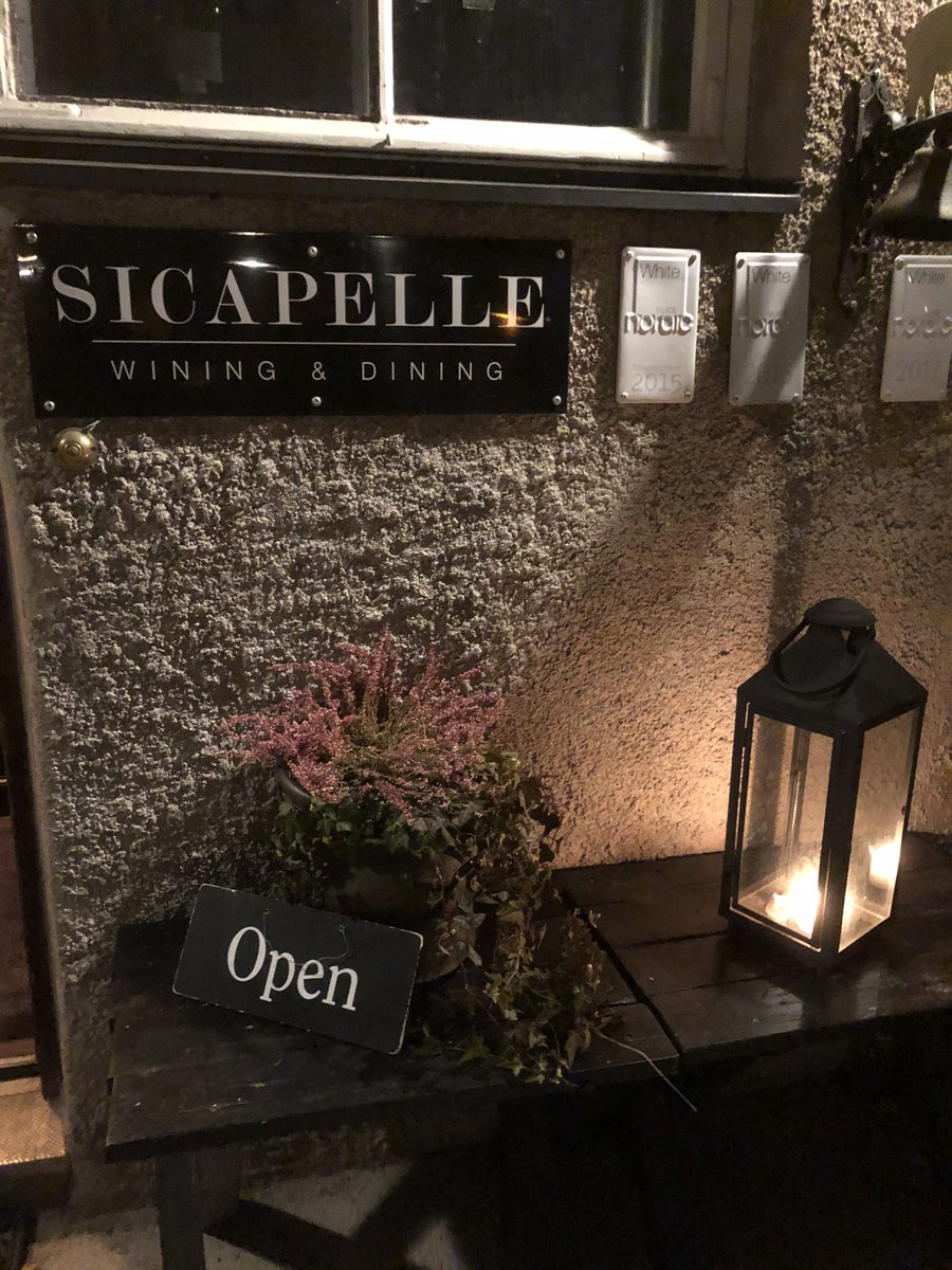 villemelkko's tweet photo. Nautinnollinen tapa tukea kotimaan matkailua: viikonloppu Porvoossa! Kiitos #Sicapelle &amp; #PariisinVille https://t.co/AGU8e8iIgL