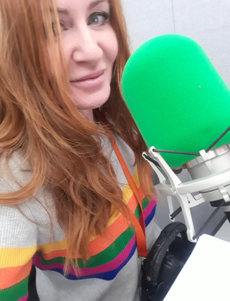 Claire_journo's tweet photo. Steering the news ship for most of the #northwest this morning...
In your ears #Manchester #Liverpool and #Lancashire
#freelance #greenmuff https://t.co/cl81t0wMk0