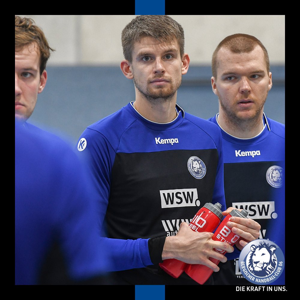 BHC06's tweet photo. Die Akkus sind aufgeladen ๐ช @biosteel_de, das Topspiel kann kommen ๐ #matchday #bergischerhc #diekraftinuns #dasloewenrudel #hartwieeisen #DrinkBioSteelNotSugar #BioSteelHydrations #StayHydrated #MyBioSteel Foto: Andreas Fischer https://t.co/dEZs1kHHfz