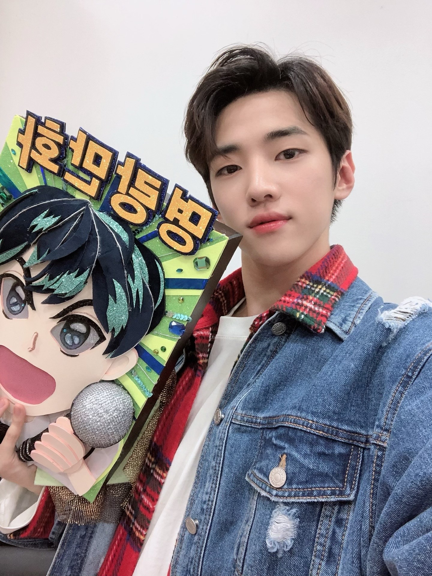 Em2uspYVEAAUeK2?format=jpg&name=large