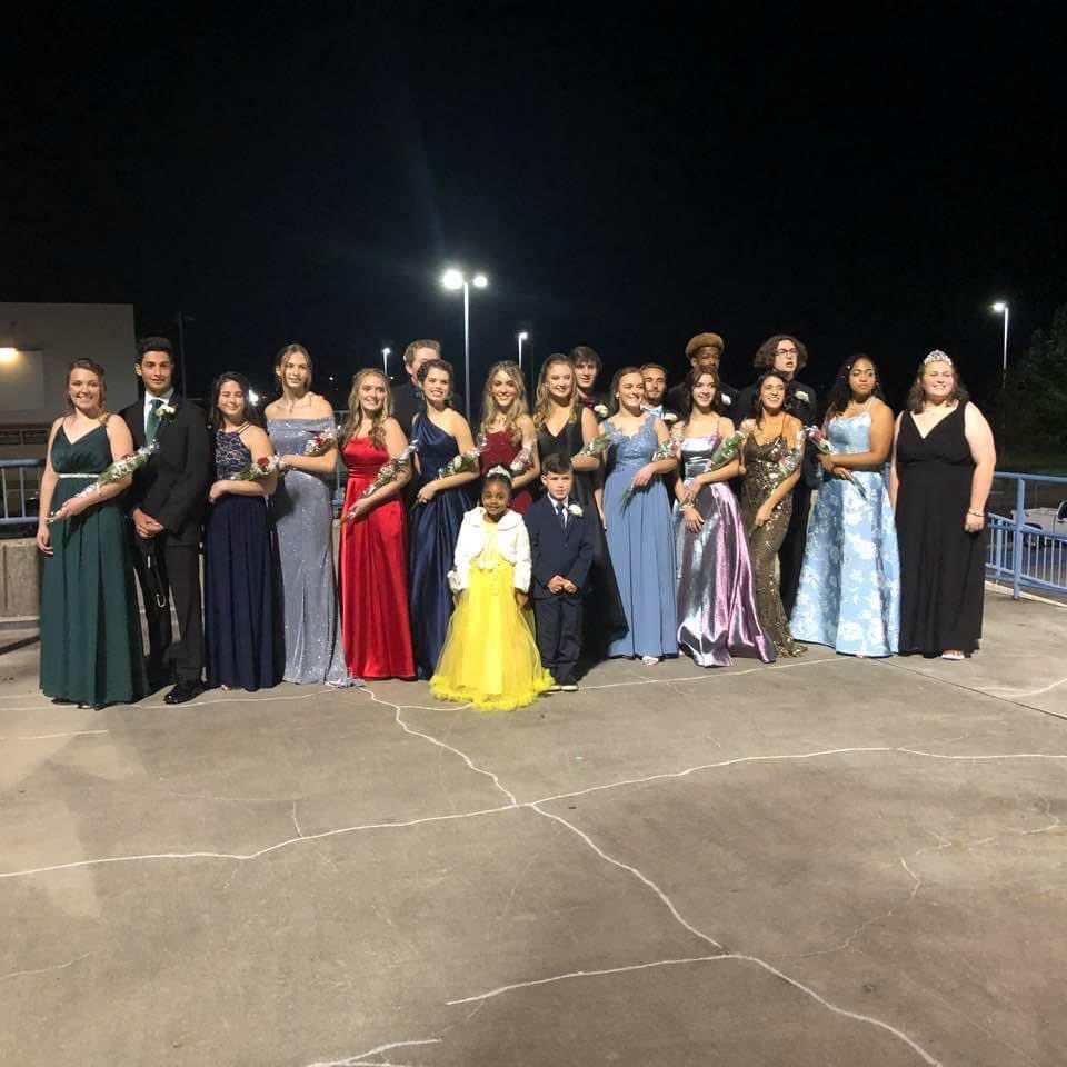 JennRapier's tweet photo. Brynn as a freshman representative on homecoming court. 💚💙 https://t.co/WaiCjn3LDq