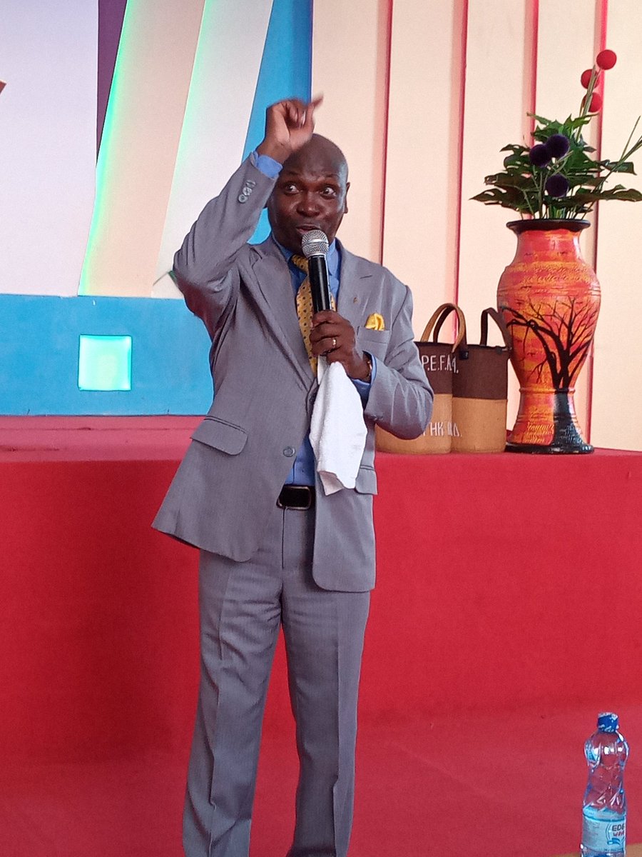 pefathikaroad's tweet photo. When we make a Covenant with God , He fights Our Battles For Us - Dr Isaac Ndegwa https://t.co/8ocnj6YRVo