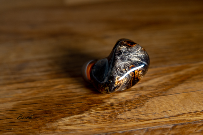 headfonia's tweet photo. Today we have a to the point review of the award winning @inear InEar ProMission X high-end Universal IEM.
To find out how good it actually is, check out the review:
https://t.co/v77vXjZDeT
#headfonia #headfi #inear #promissionx #review https://t.co/X42BlH2aA7